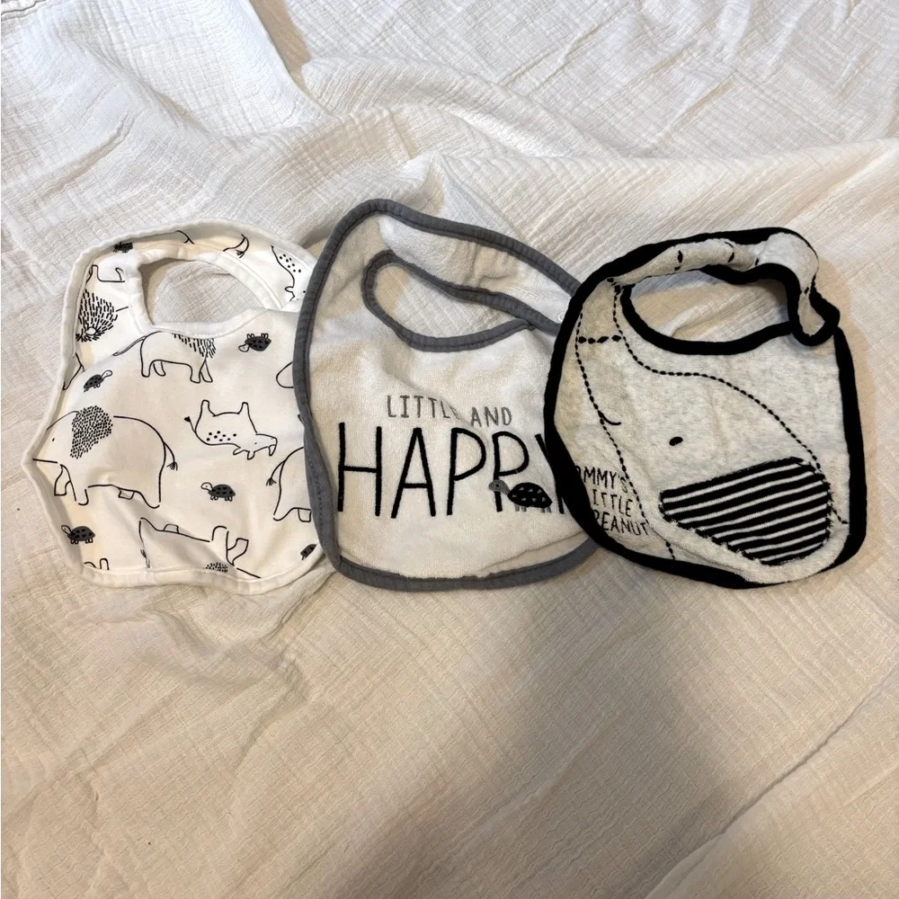 3 Baby Bibs